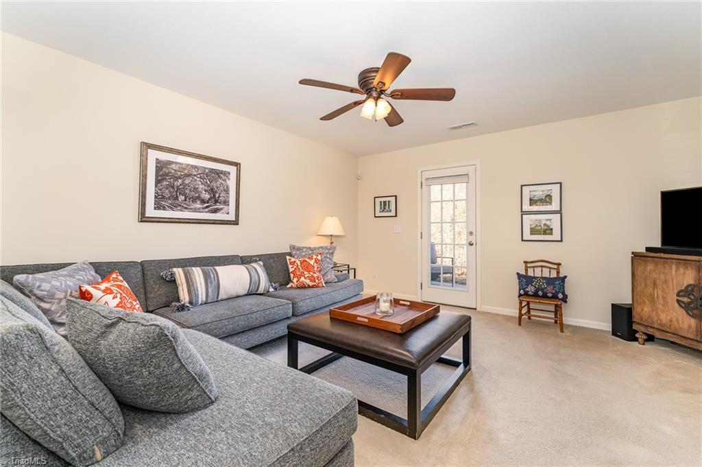 458 Ridgebrooke Drive High Point, NC 27265 - Photo 13 of 33