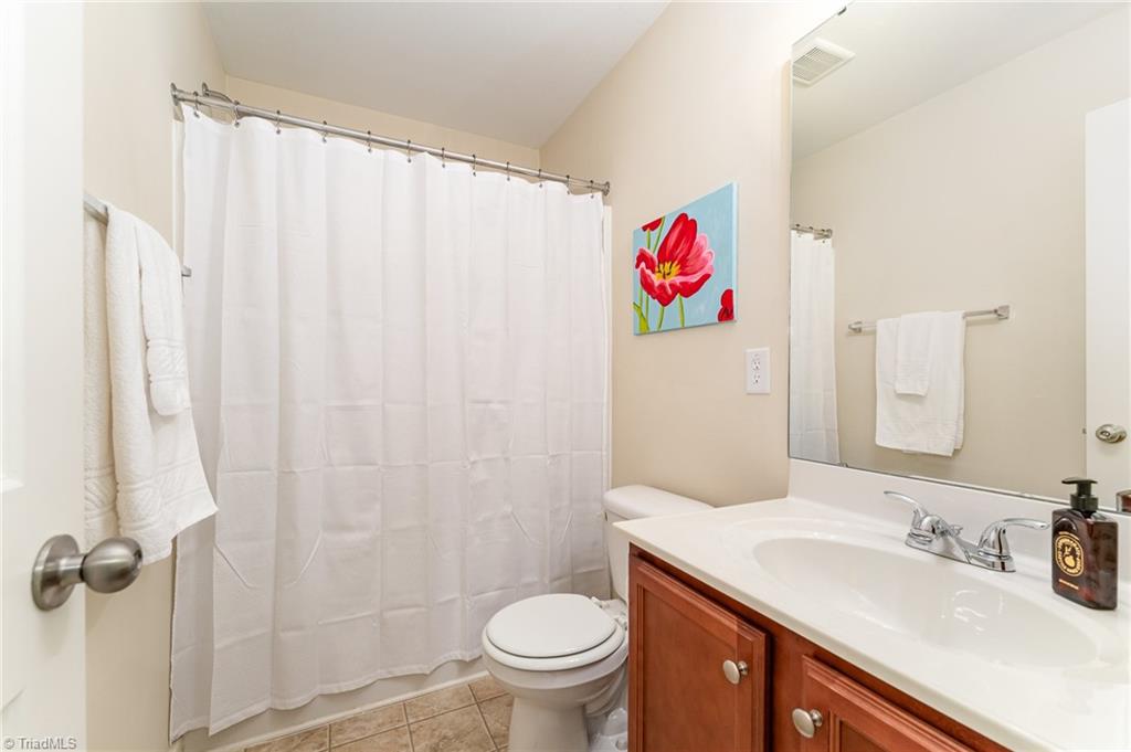 458 Ridgebrooke Drive High Point, NC 27265 - Photo 19 of 33