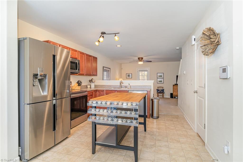 458 Ridgebrooke Drive High Point, NC 27265 - Photo 7 of 33