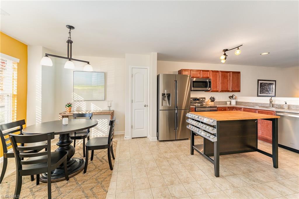 458 Ridgebrooke Drive High Point, NC 27265 - Photo 9 of 33