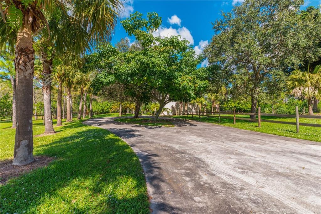 1701 Southeast Ranch Road South Jupiter, FL 33478 - Photo 17 of 49 Gallery Image 17