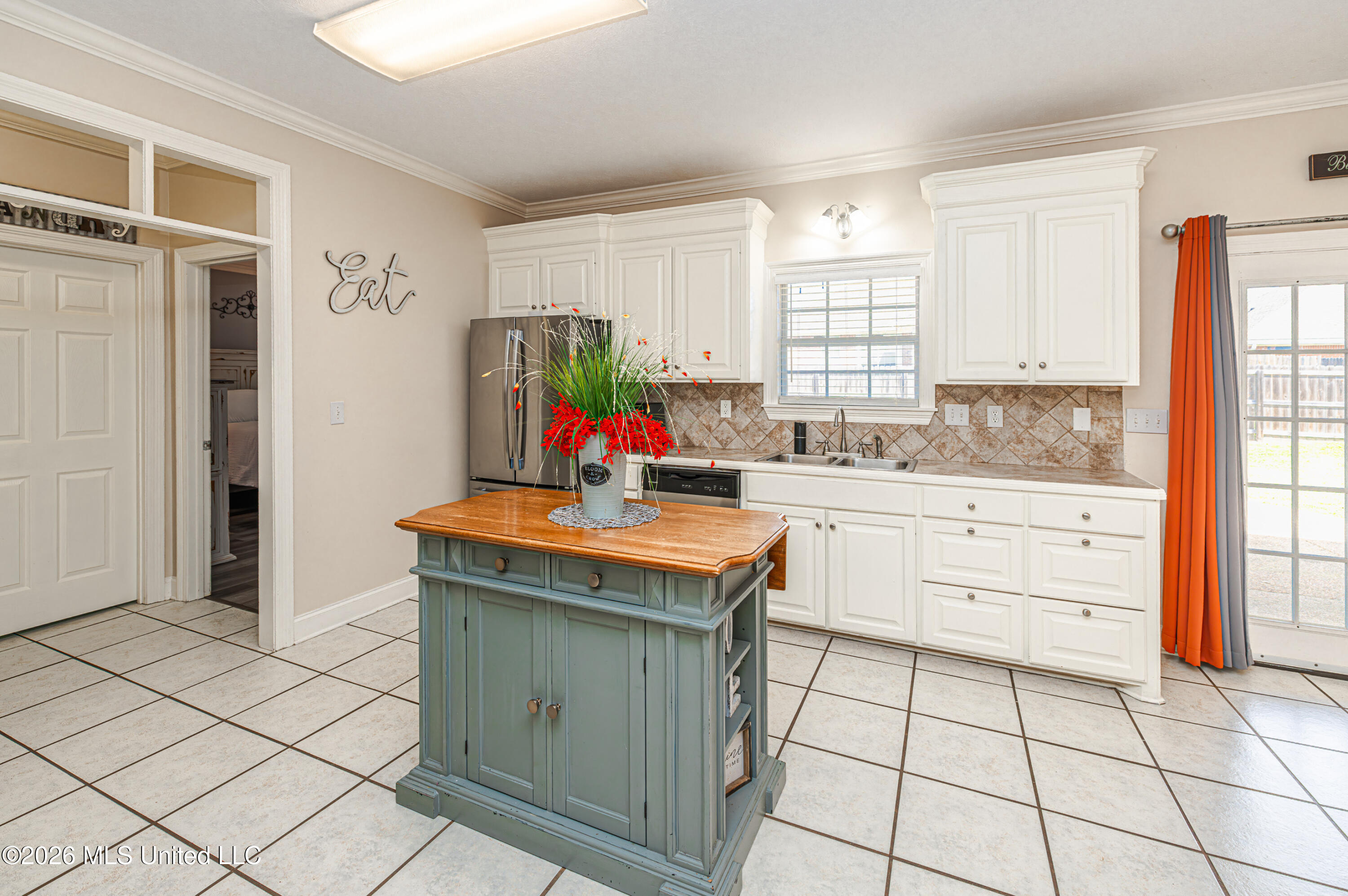 677 Parker Place Brandon, MS 39042 - Photo 8 of 34 1R4A5936