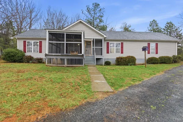 $275,000 | 10406 Richmond Highway, Lynchburg, VA 24504