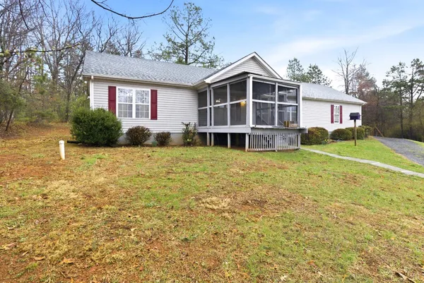 $282,500 | 10406 Richmond Highway, Lynchburg, VA 24504