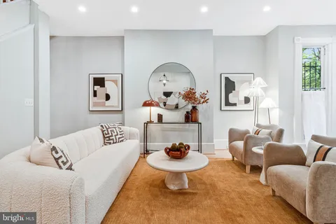 $1,400,000 | 822 5th Street Northeast, Washington, DC 20002