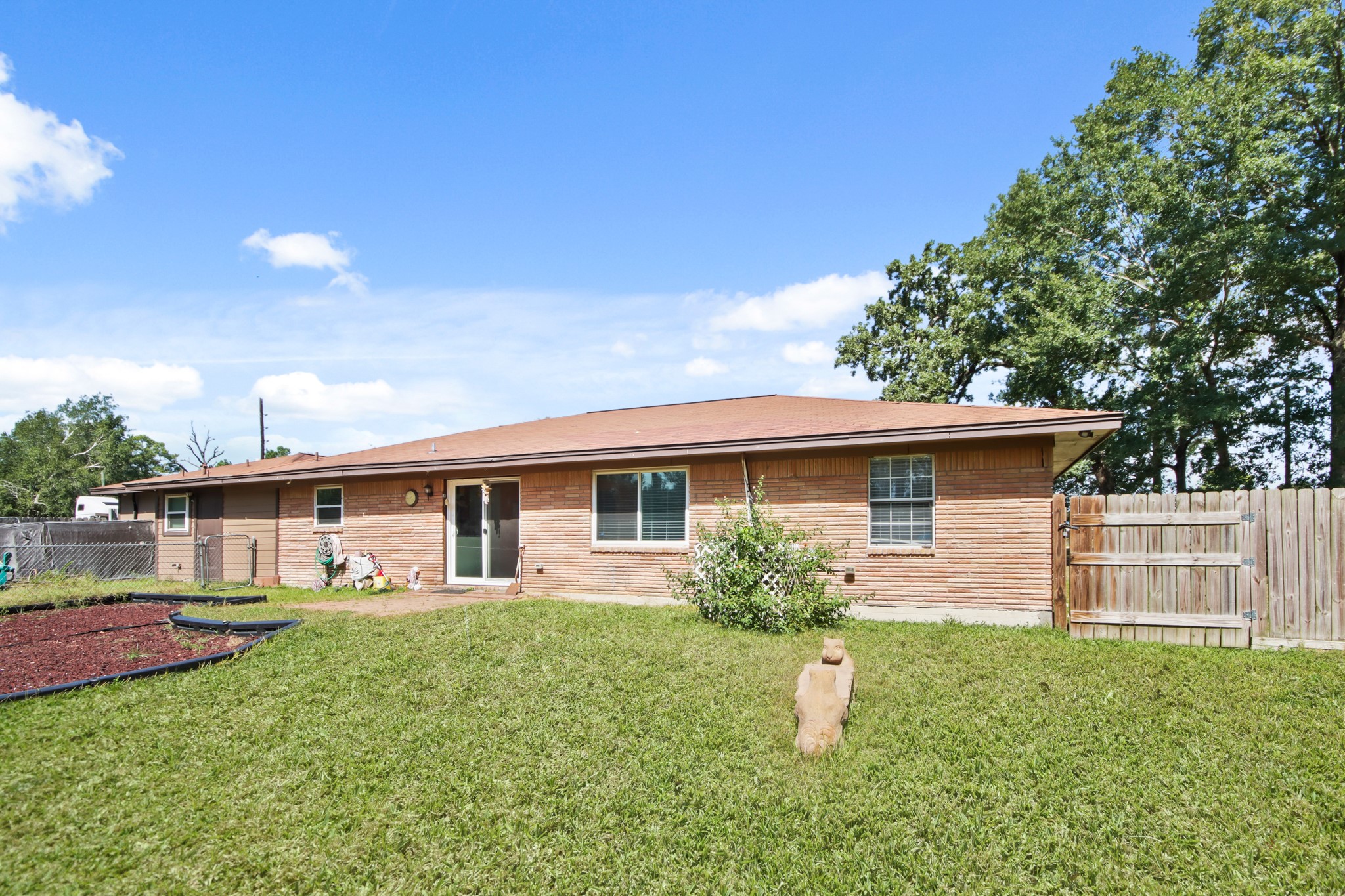 5302 Treaschwig Road Spring, TX 77373 - Photo 4 of 50