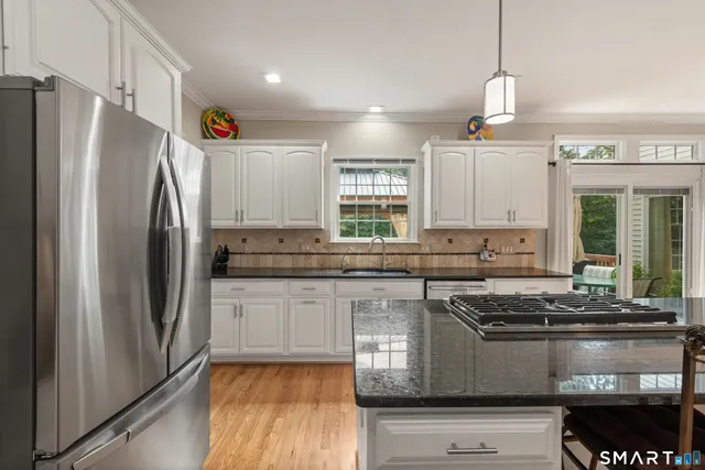 $900,000 | 105 Lake Ridge Road, Southbury, CT 06488