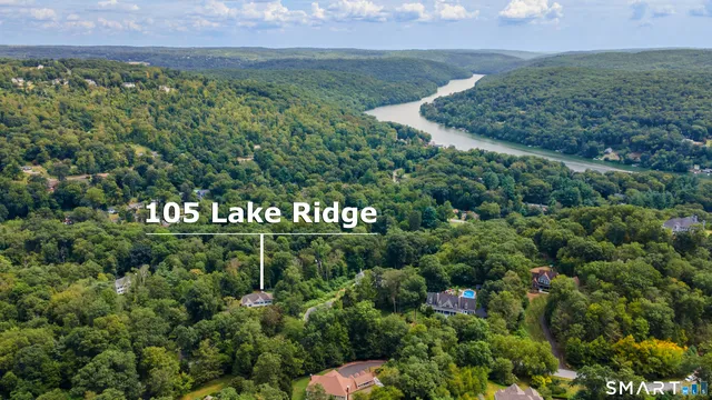 $900,000 | 105 Lake Ridge Road, Southbury, CT 06488