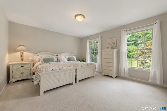 $900,000 | 105 Lake Ridge Road, Southbury, CT 06488