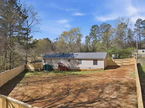 $215,000 | 147 Pocahontas Street, Jackson, GA 30233