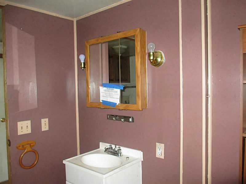 314 Ridge Road Plymouth, ME 04969 - Photo 15 of 24 Bathroom.