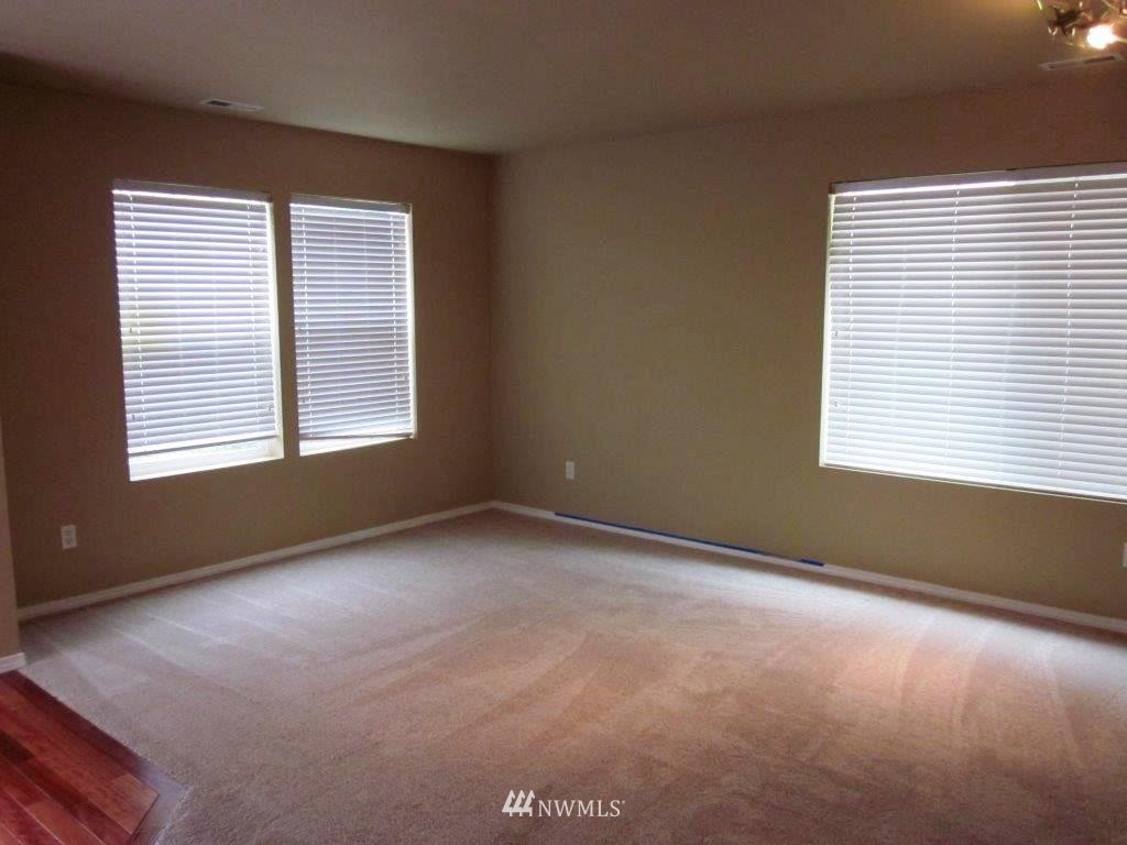 14549 Southeast 154th Street Renton, WA 98058 - Photo 6 of 15 Gallery Image 6