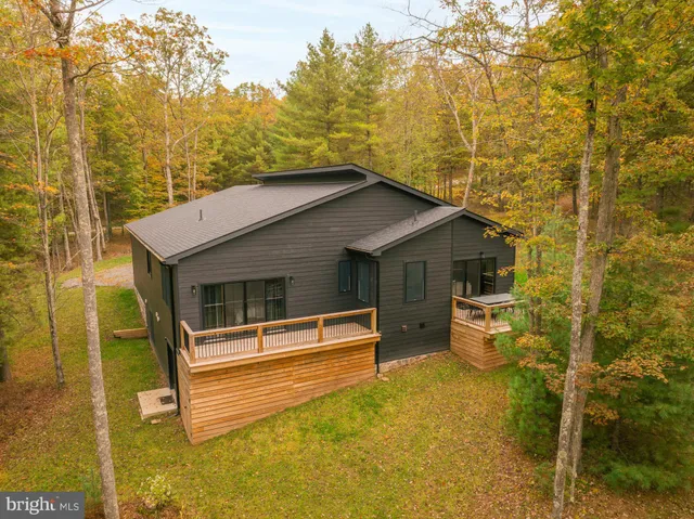 $550,000 | Crosby Drive, Unit 64/65, Oakland, MD 21550