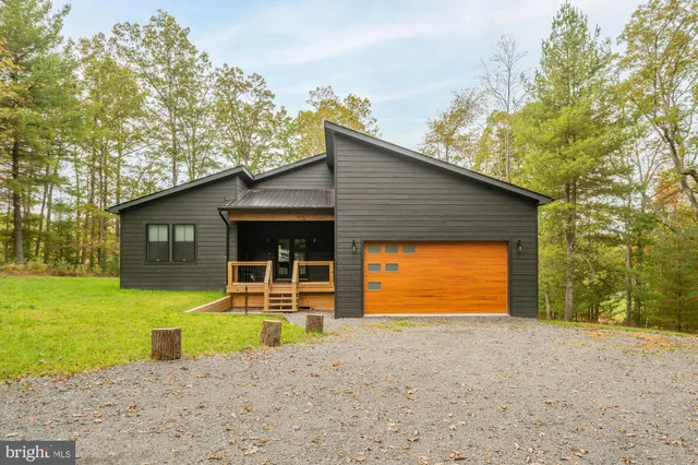 $550,000 | Crosby Drive, Unit 64/65, Oakland, MD 21550