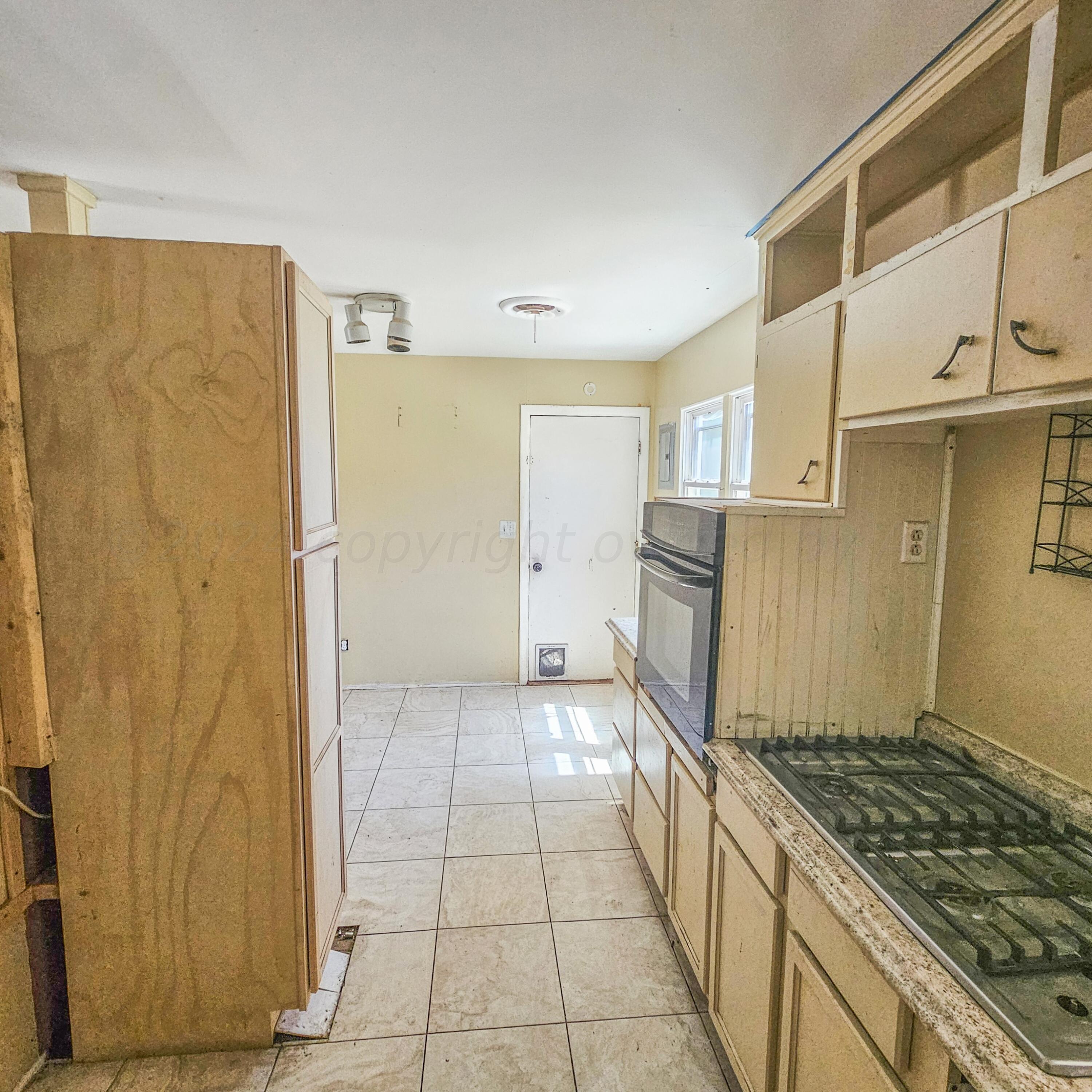 5125 South Bonham Street Amarillo, TX 79110 - Photo 5 of 13 20240605_114951