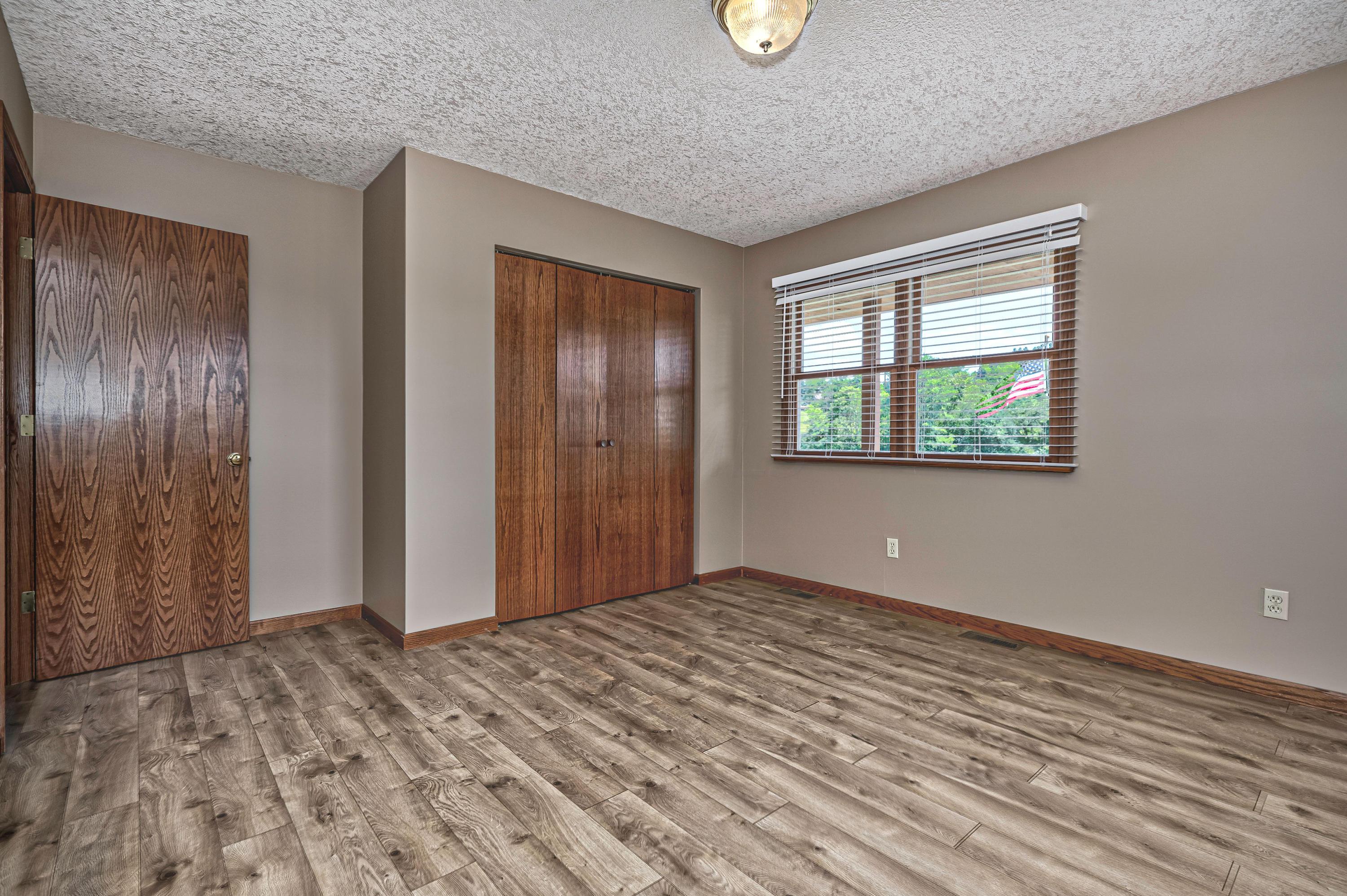 5820 Pleasant Valley Road Nashport, OH 43830 - Photo 8 of 18