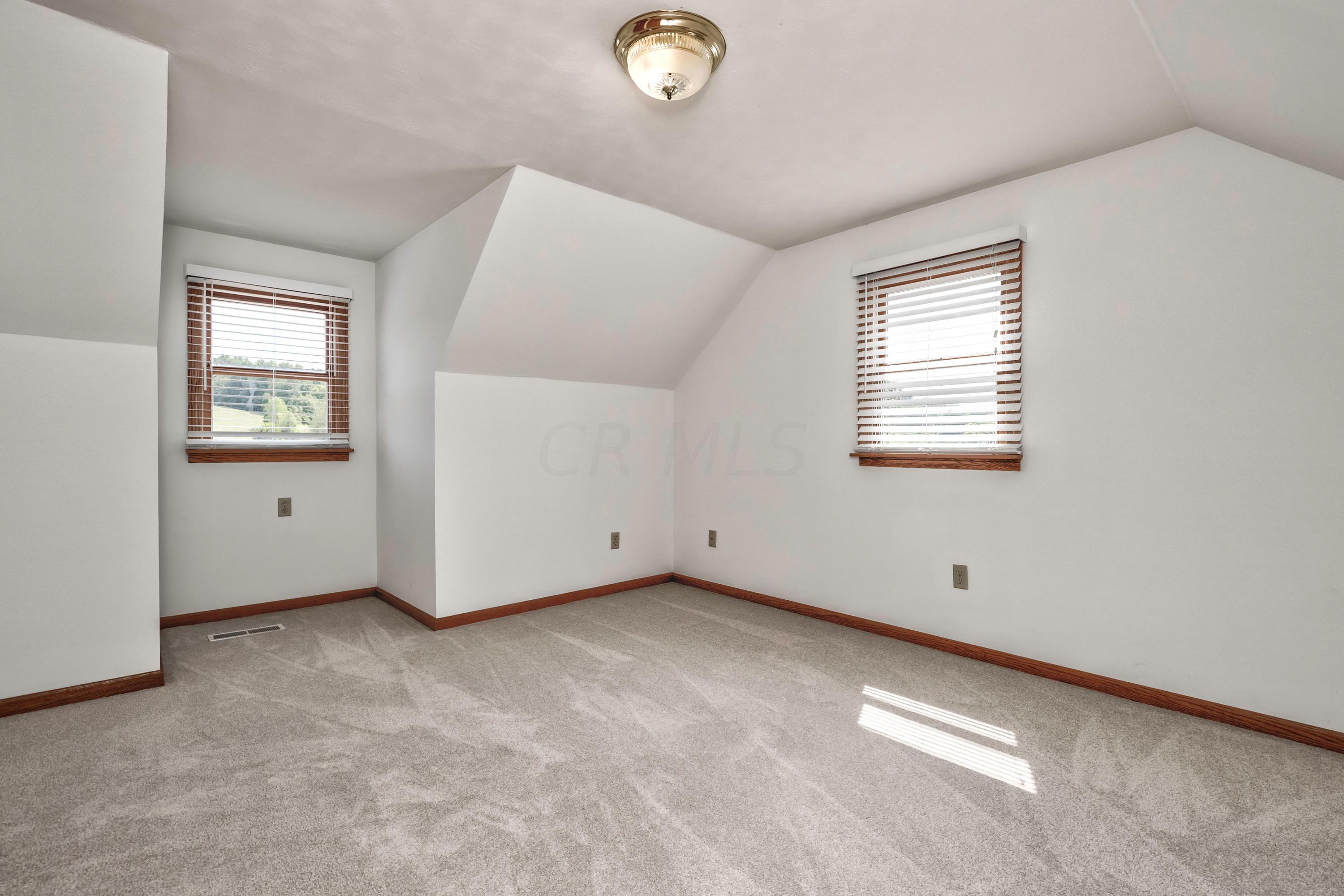 5820 Pleasant Valley Road Nashport, OH 43830 - Photo 10 of 18