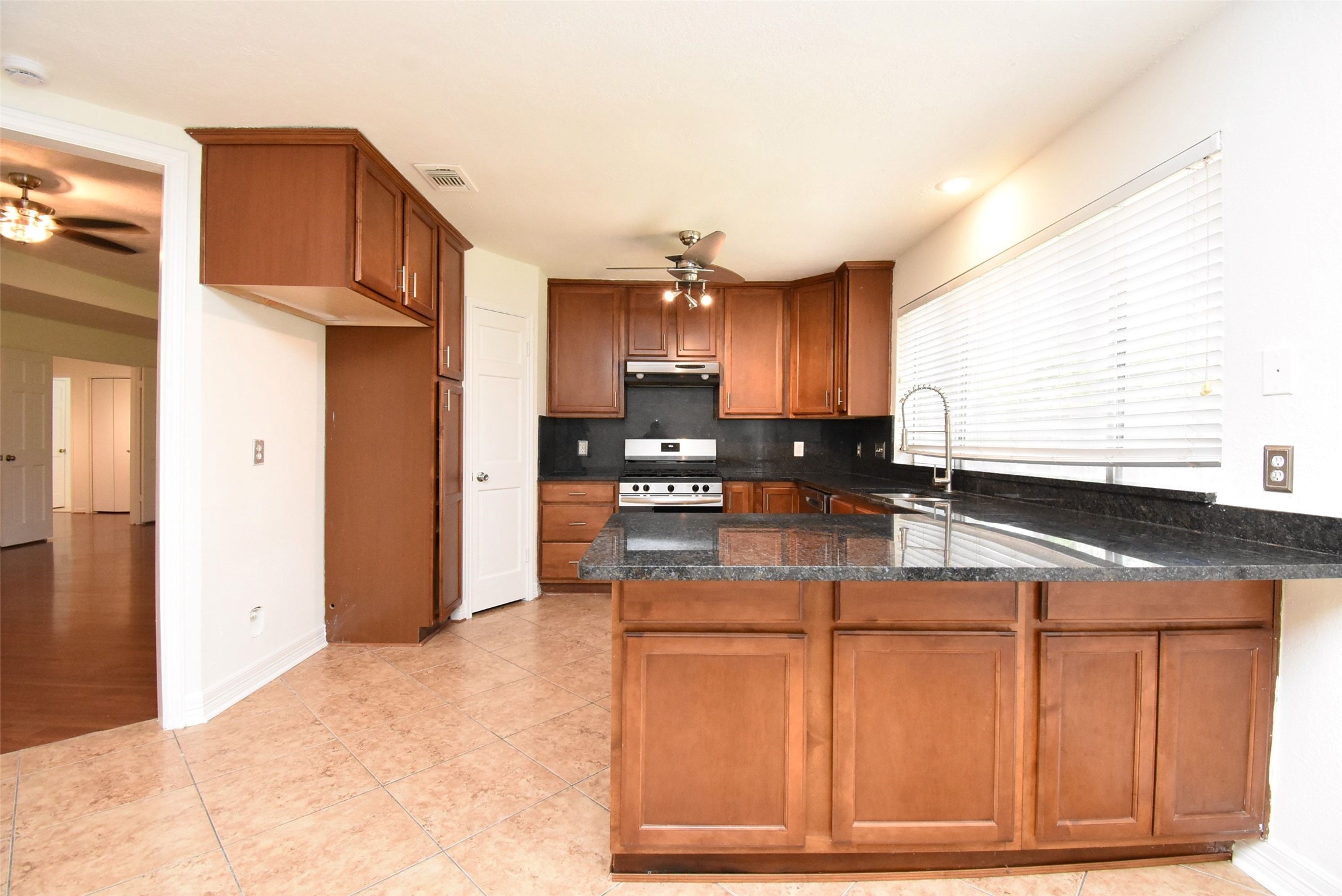 4534 Ranger Run Sugar Land, TX 77479 - Photo 6 of 31