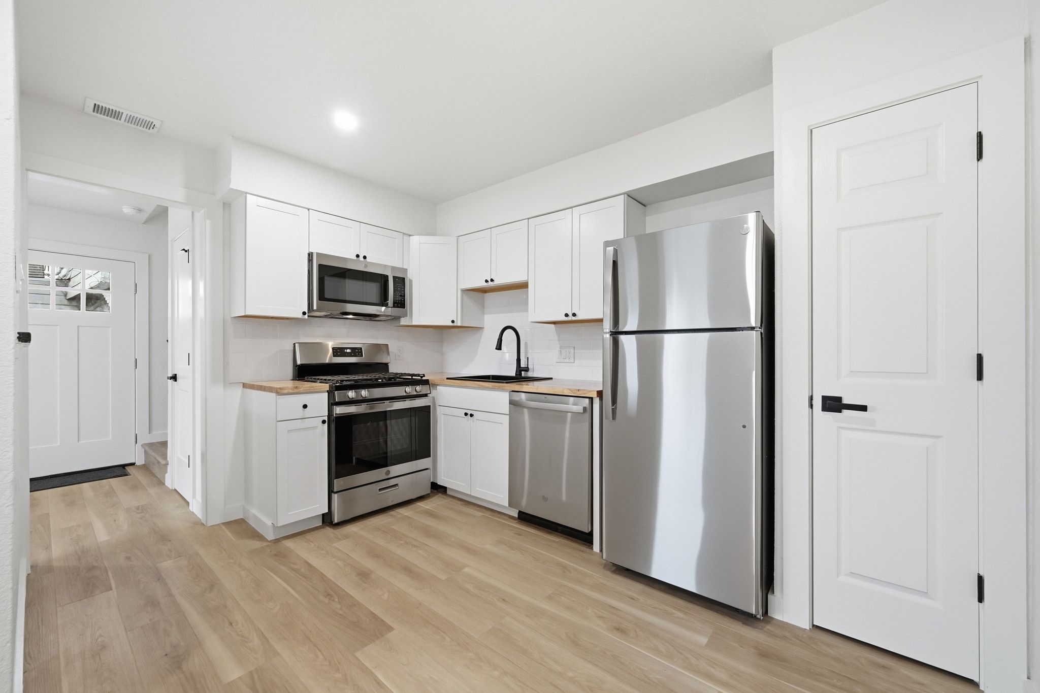 4908 West Gate Boulevard, Unit 103 Austin, TX 78745 - Photo 1 of 13