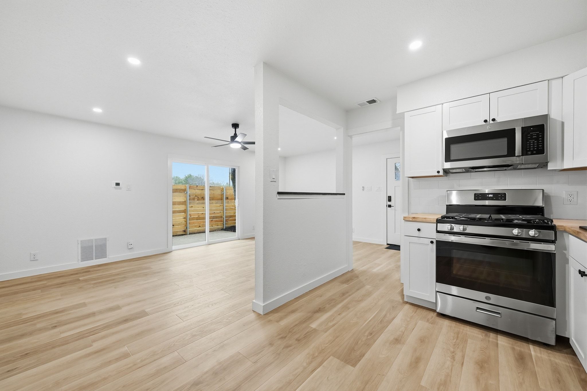 4908 West Gate Boulevard, Unit 103 Austin, TX 78745 - Photo 3 of 13