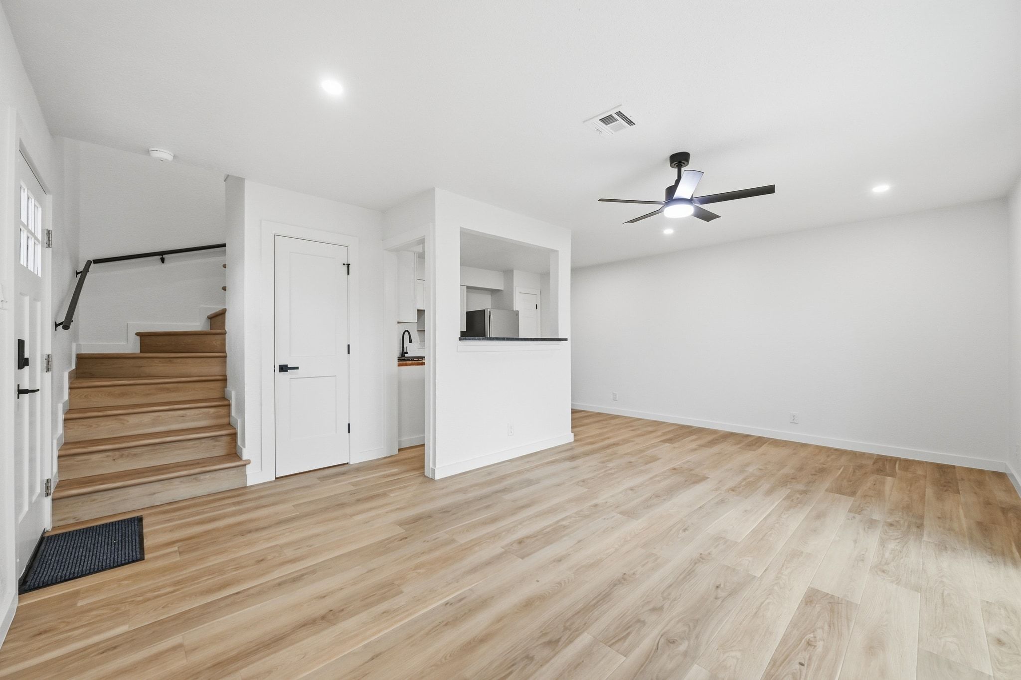 4908 West Gate Boulevard, Unit 103 Austin, TX 78745 - Photo 5 of 13