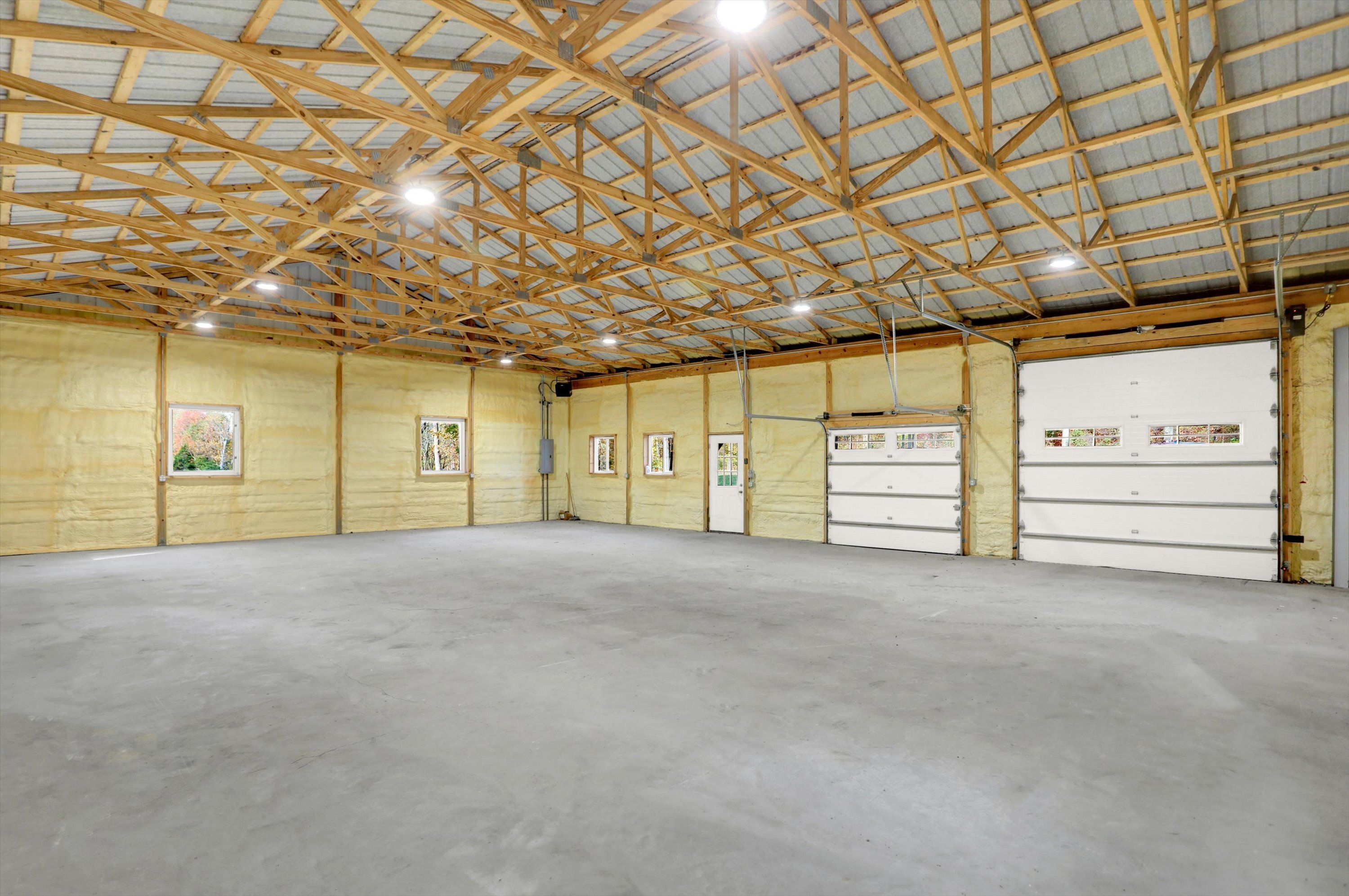 5585 West Carr Hill Road Columbus, IN 47201 - Photo 10 of 17