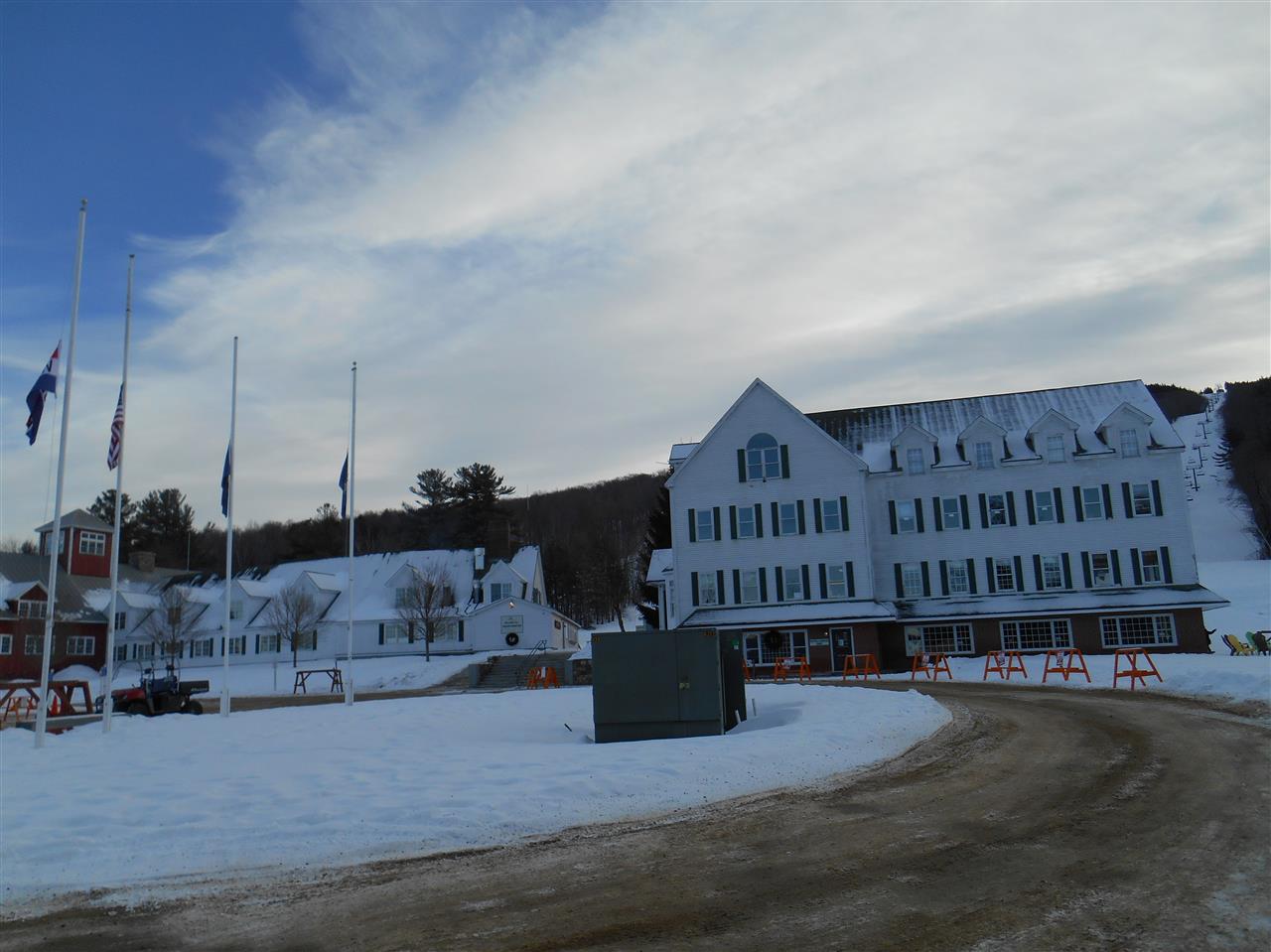 34 Deckmans Road, Unit 34 Danbury, NH 03230 - Photo 3 of 8