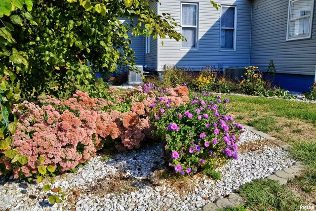 $84,000 | 605 East Adams Street, Blandinsville, IL 61420