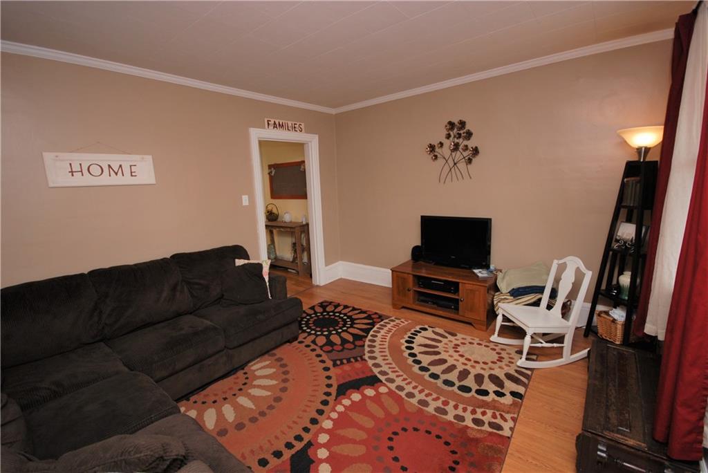 504 Spring Street Latrobe, PA 15650 - Photo 5 of 18 Gallery Image 5