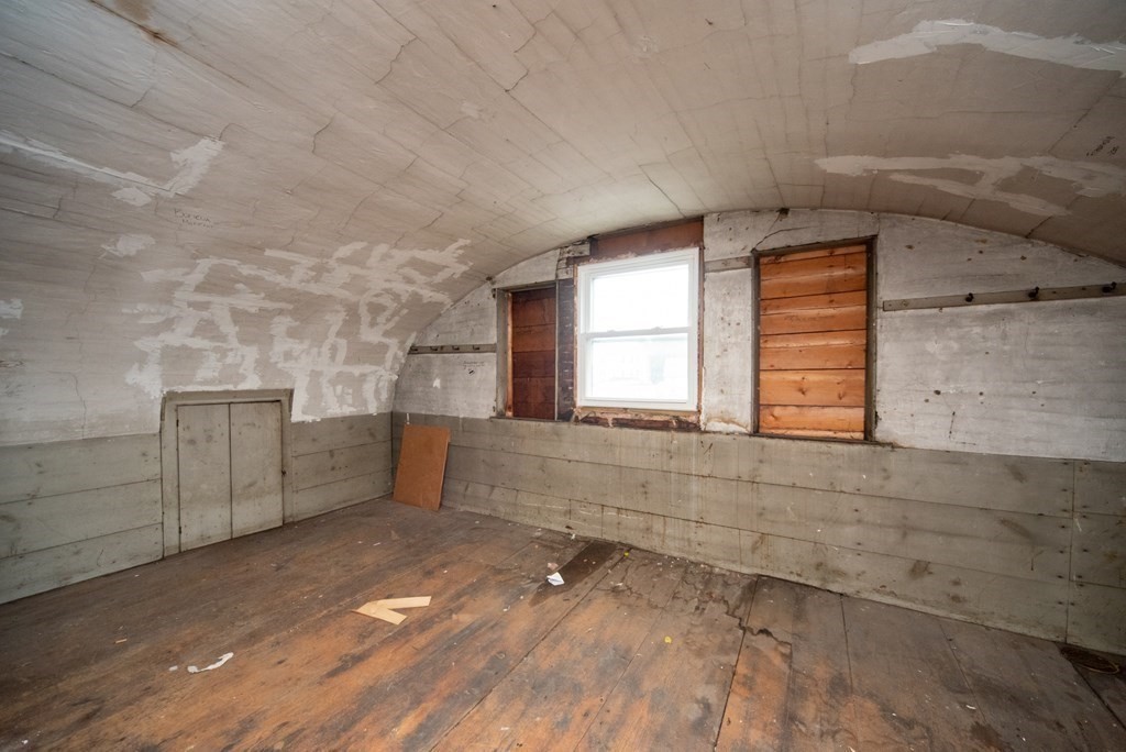 14 Clark Street Clinton, MA 01510 - Photo 28 of 34 Gallery Image 28