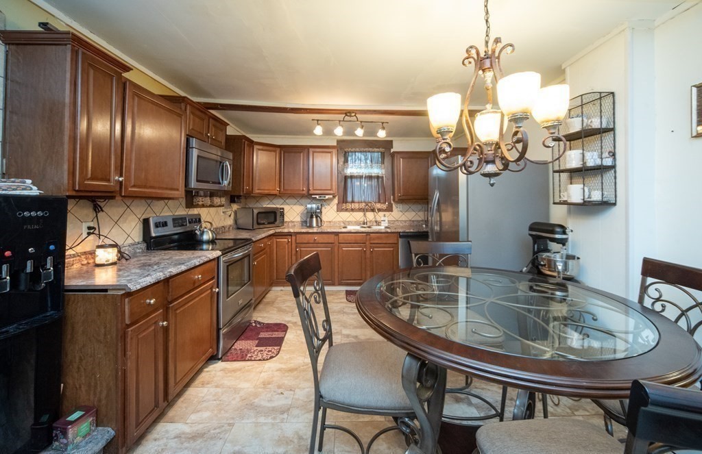 14 Clark Street Clinton, MA 01510 - Photo 8 of 34 Gallery Image 8