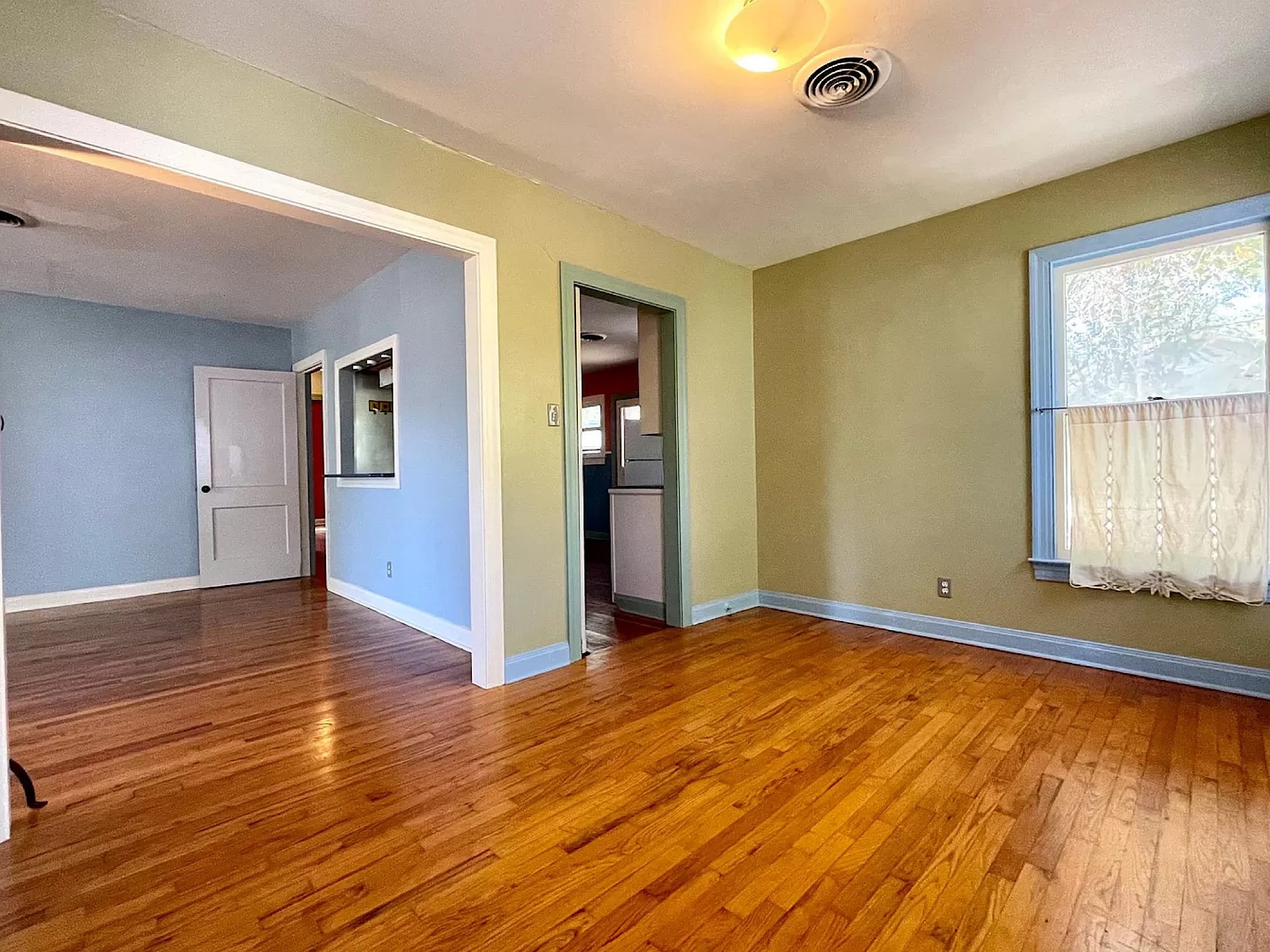 4104 Ridgelea Drive Austin, TX 78731 - Photo 5 of 16 Dining room and/or office