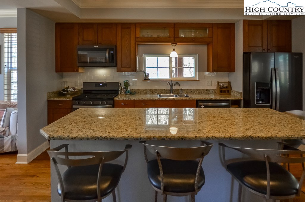 287 Park Street Boone, NC 28607 - Photo 9 of 32 Gallery Image 9