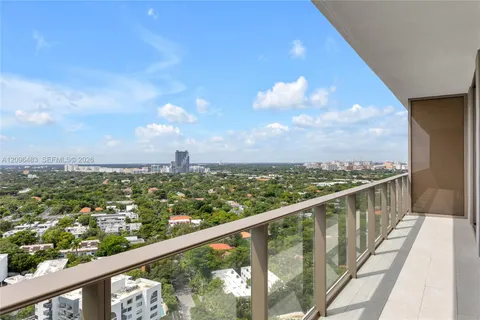 $9,500 | 2678 Tigertail Avenue, Unit 1903, Miami, FL 33133