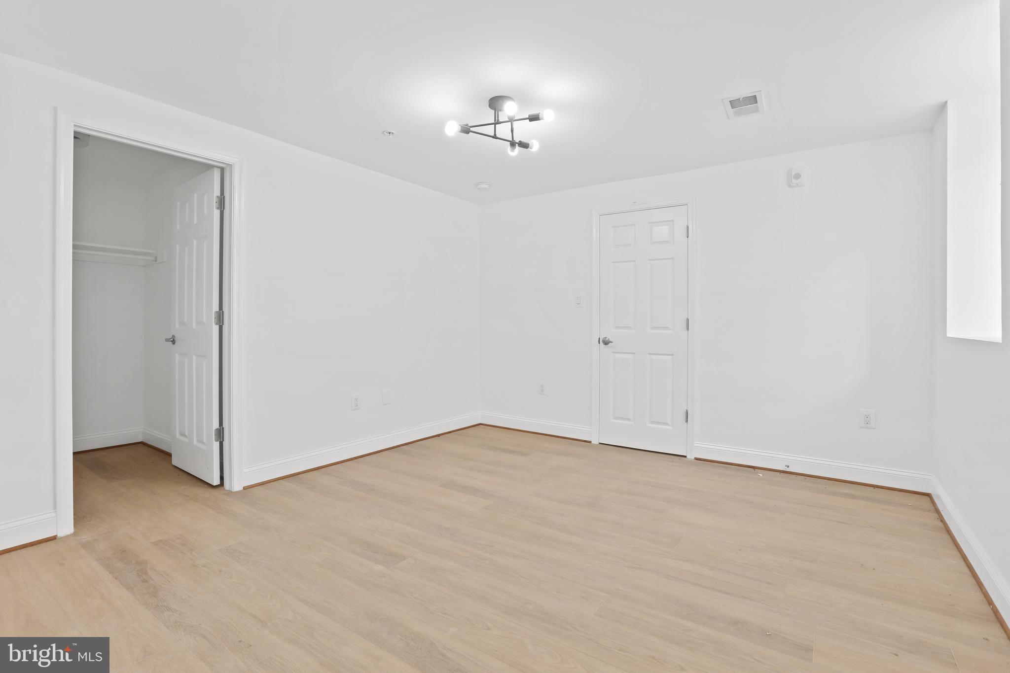 812 Park Avenue, Unit LL Baltimore, MD 21201 - Photo 13 of 16 a view of an empty room