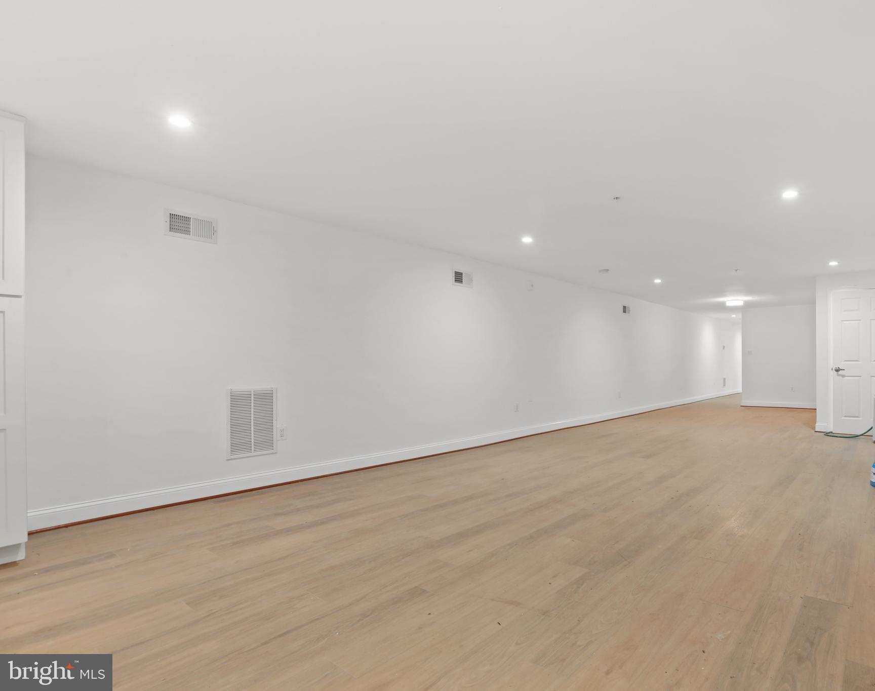 812 Park Avenue, Unit LL Baltimore, MD 21201 - Photo 6 of 16 a view of an empty room