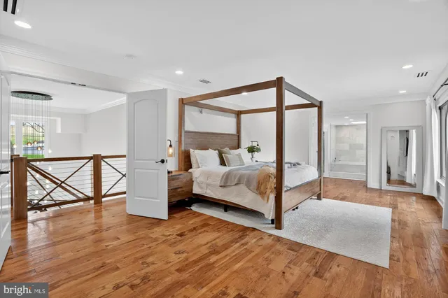 $2,595,600 | 7652 Greendell Lane, Highland, MD 20777