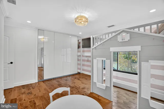 $2,595,600 | 7652 Greendell Lane, Highland, MD 20777