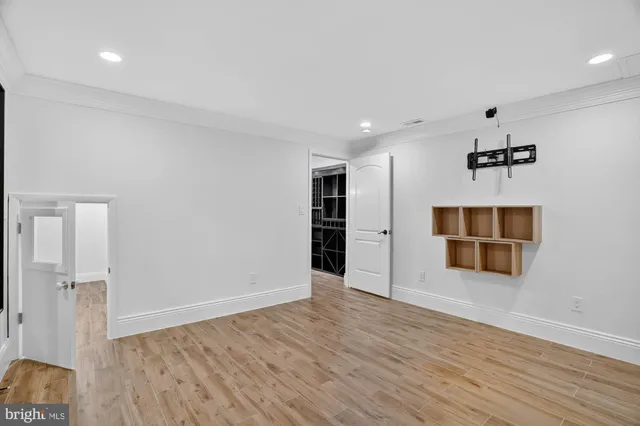 $2,670,000 | 7652 Greendell Lane, Highland, MD 20777