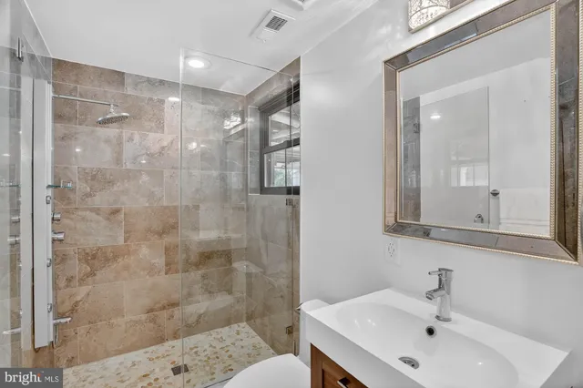 $2,670,000 | 7652 Greendell Lane, Highland, MD 20777