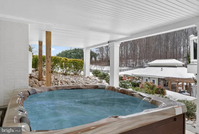 $2,595,600 | 7652 Greendell Lane, Highland, MD 20777