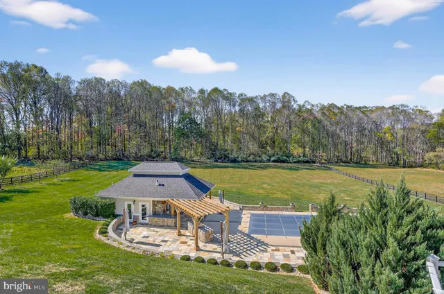 $2,670,000 | 7652 Greendell Lane, Highland, MD 20777