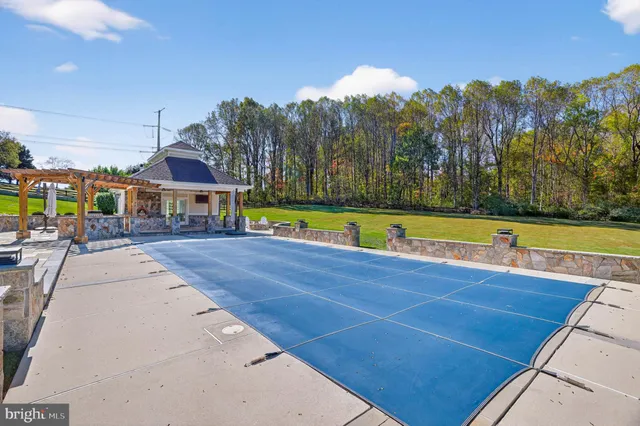 $2,595,600 | 7652 Greendell Lane, Highland, MD 20777