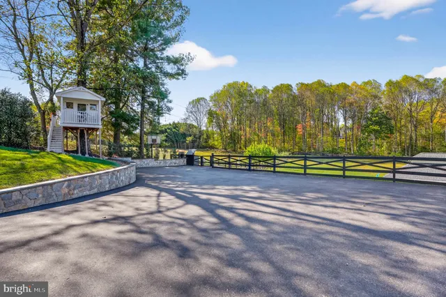 $2,670,000 | 7652 Greendell Lane, Highland, MD 20777