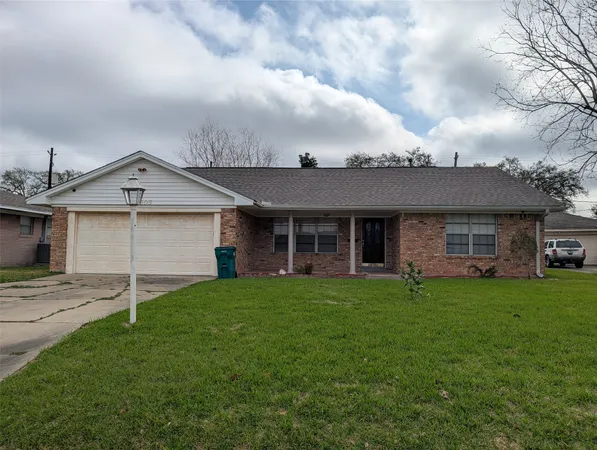 $1,800 | 1605 Ruella Lane, Pasadena, TX 77502