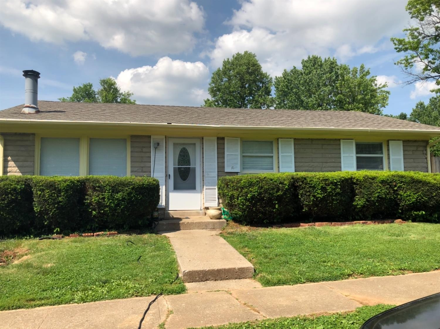 200 Savoy Road Lexington, KY 40504 - Photo 1 of 5 Photo 1