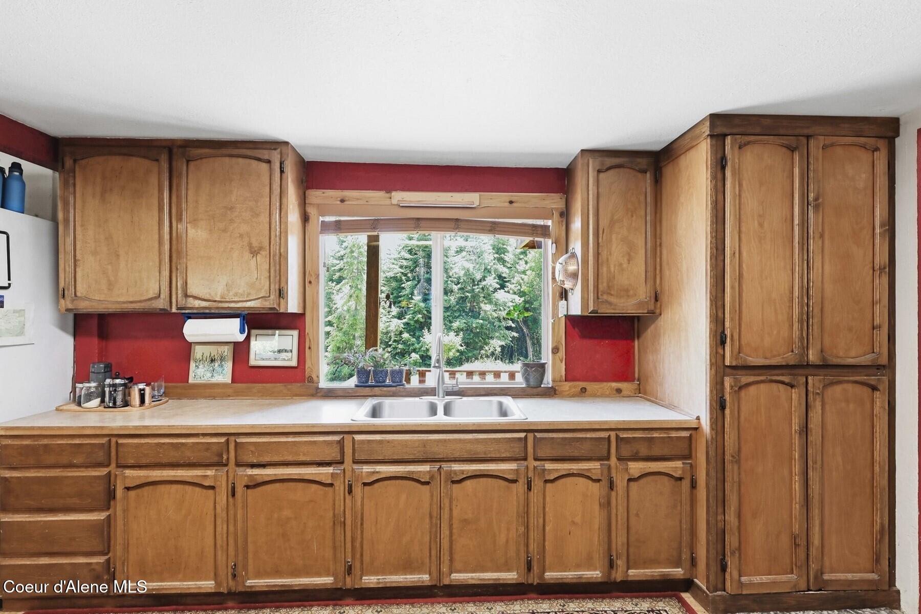 2307 Gold Creek Ridge Road Sandpoint, ID 83864 - Photo 11 of 50 Kitchen