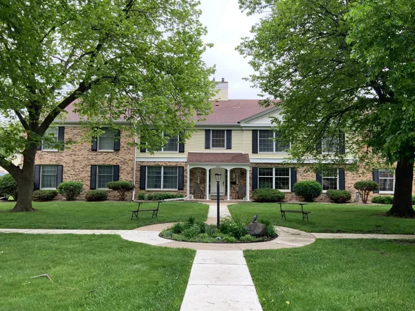 $150,000 | 2053 Carriage Drive Southwest, Unit 2053H, Rochester, MN 55902