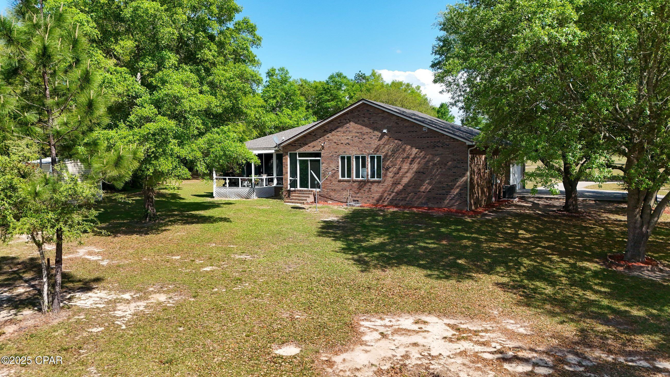 5026 Highway 77 Chipley, FL 32428 - Photo 13 of 59