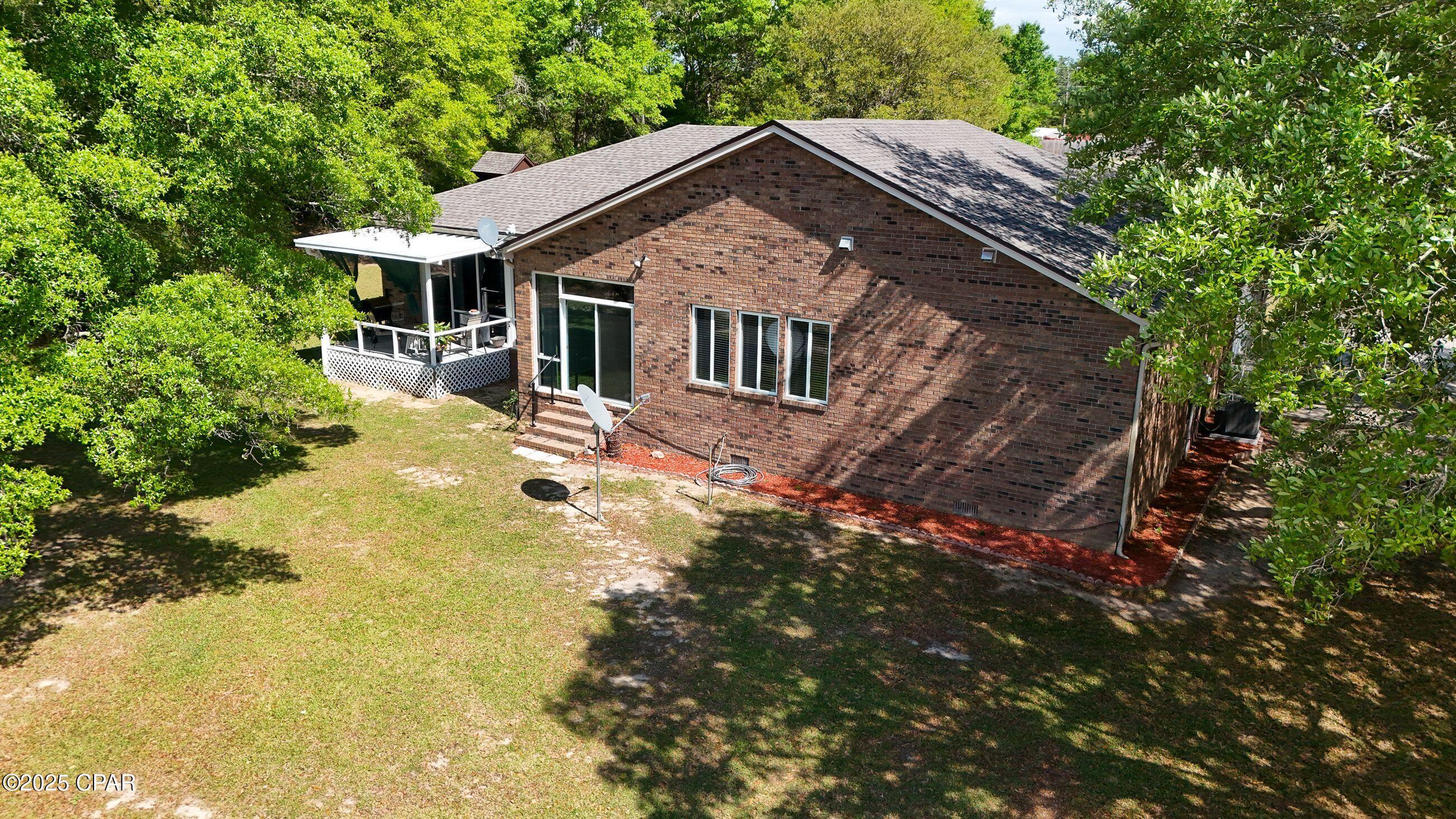 5026 Highway 77 Chipley, FL 32428 - Photo 15 of 59